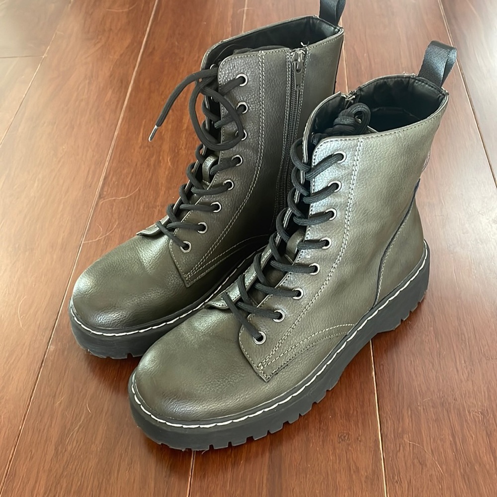 Army Green Combat Boots